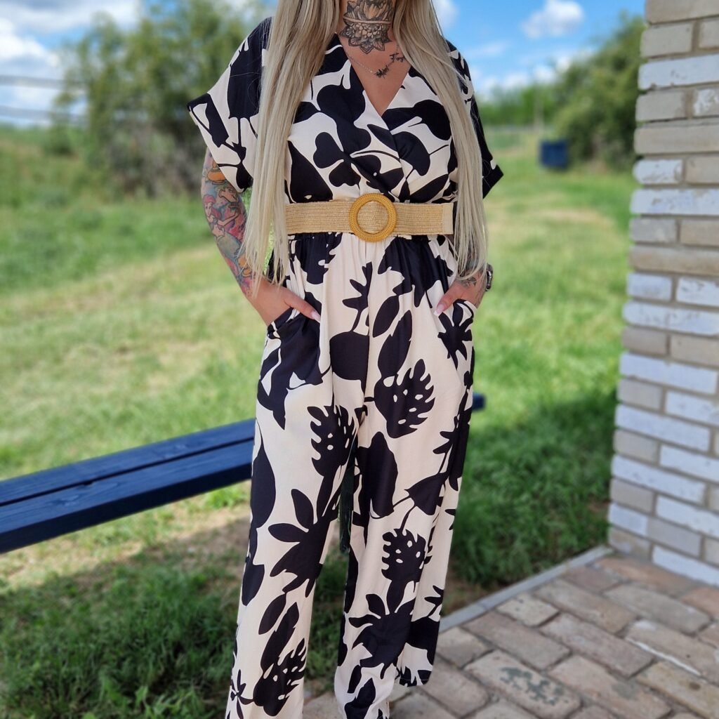 Luna Overál