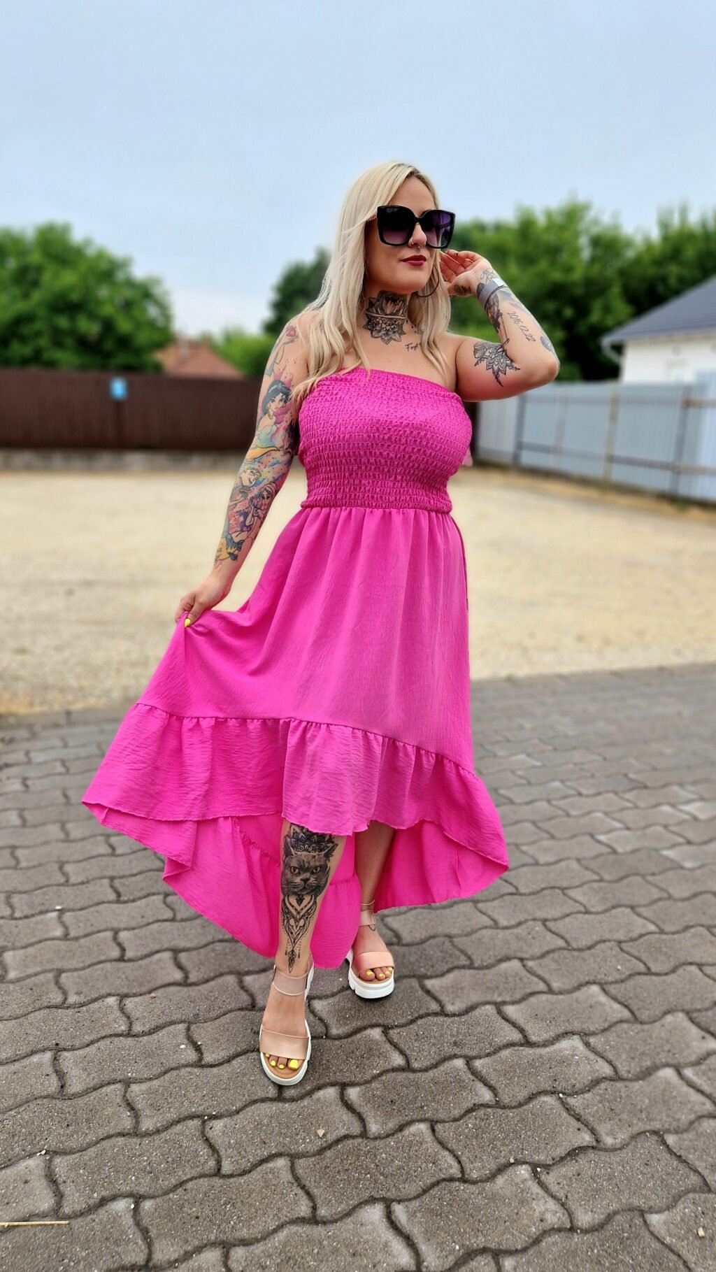 Pink Sola Ruha