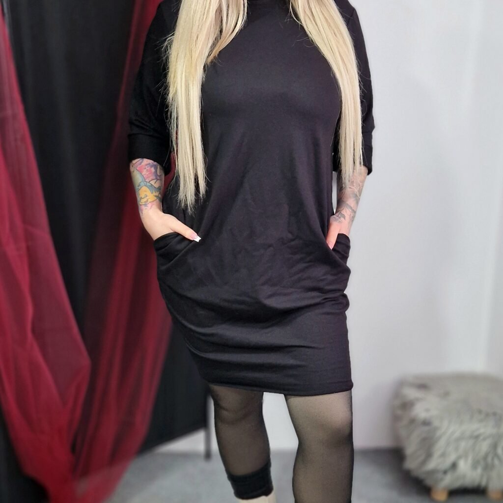 Black Elegance Lézervágott Tunika