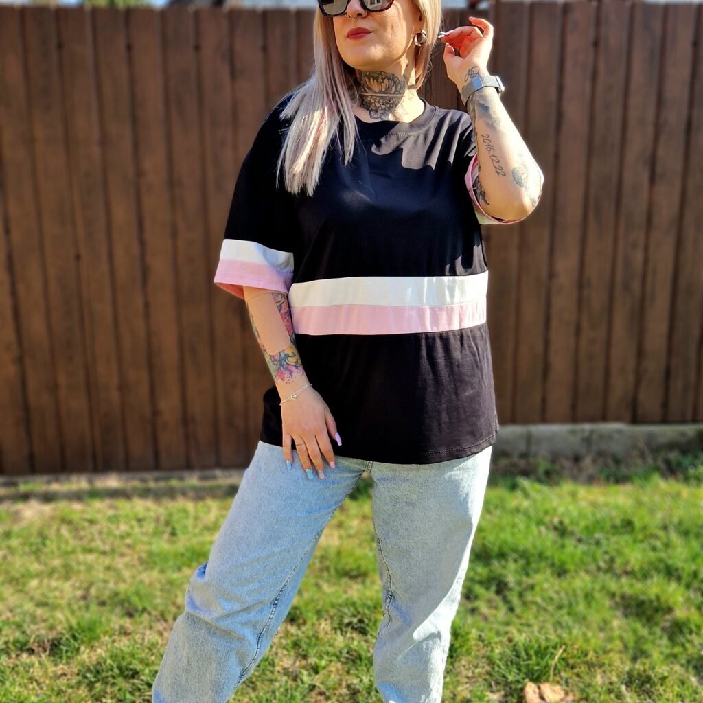 Lara Fekete csíkos pamut póló