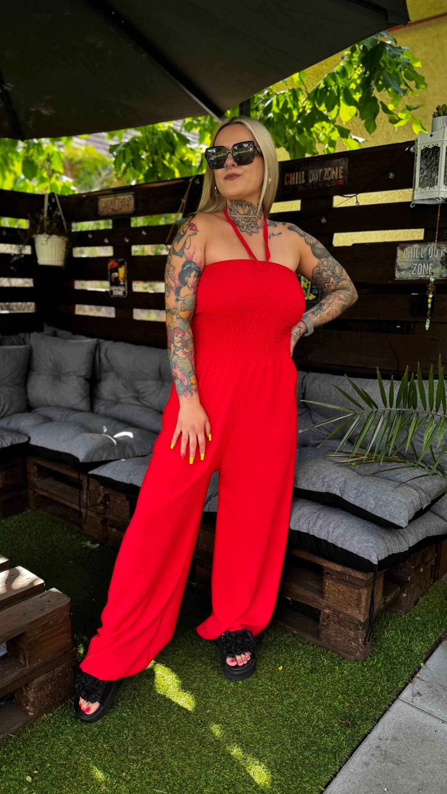Mariele overál-Piros
